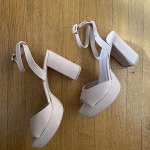 Chinese Laundry Teri Sandal Block Heel Platform Shoes Nude Suede Beige NEW 8.5